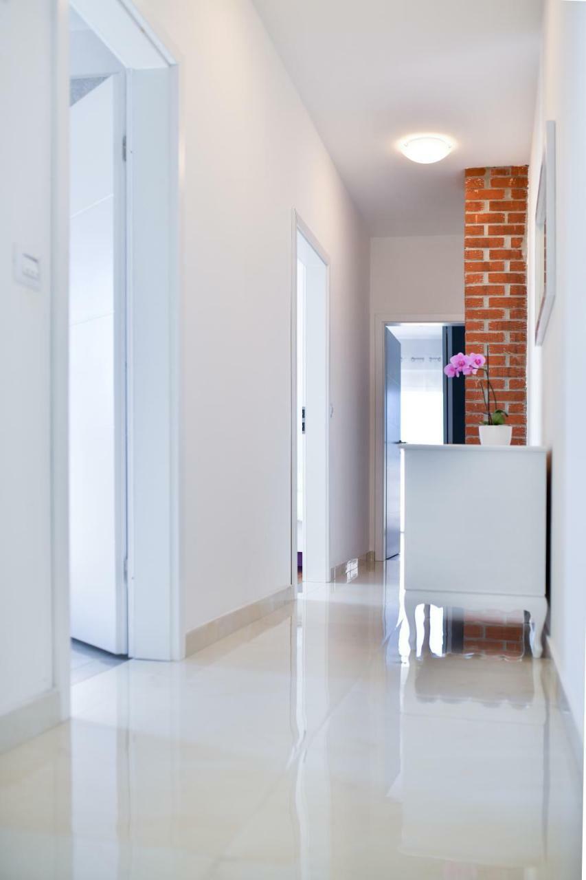 Apartman Space Razanac Luaran gambar
