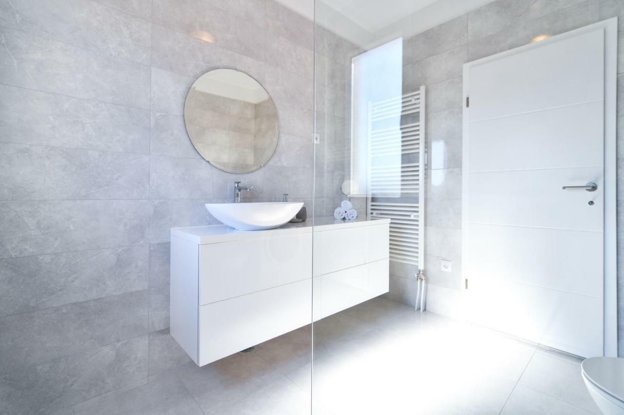 Apartman Space Razanac Luaran gambar